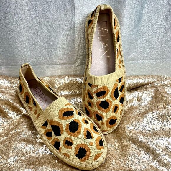 DELTAN Hensley Oak Fly Knit Leopard Espadrilles Slip On Flats Women's Size 7M - Picture 1 of 6